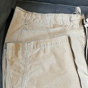 Columbia Women’s Khaki Capri Chinos Size Plus 1X